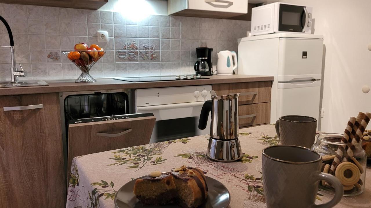 Lily Lägenhet Krk Town Exteriör bild
